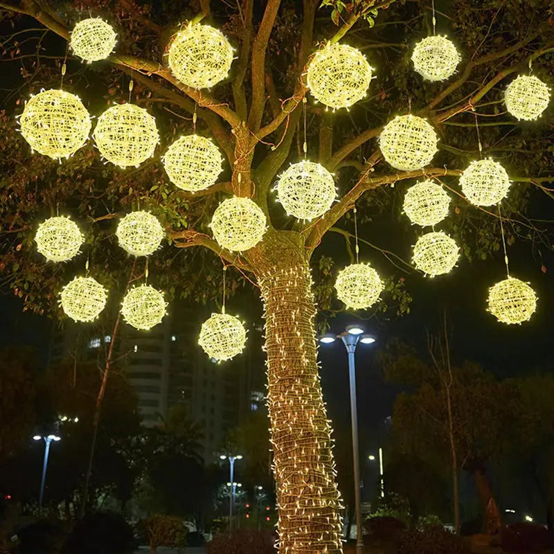 Modern Art Deco Waterproof PVC Hanging Ball Decoration LED Outdoor Pendant Light Outdoor Light For Garden Cuvalon