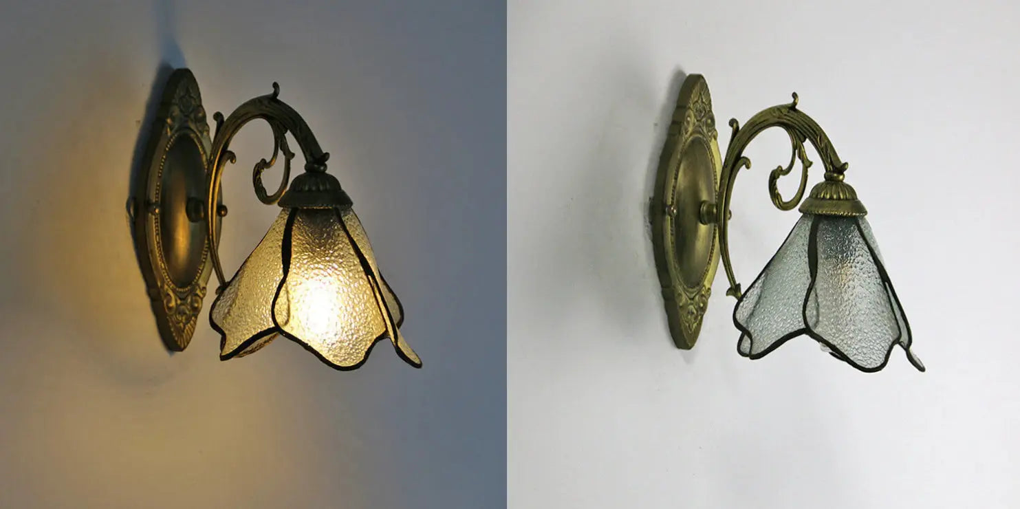 Vintage Tiffany Petals Stained Glass 1-Light Wall Sconce Lamp Cuvalon