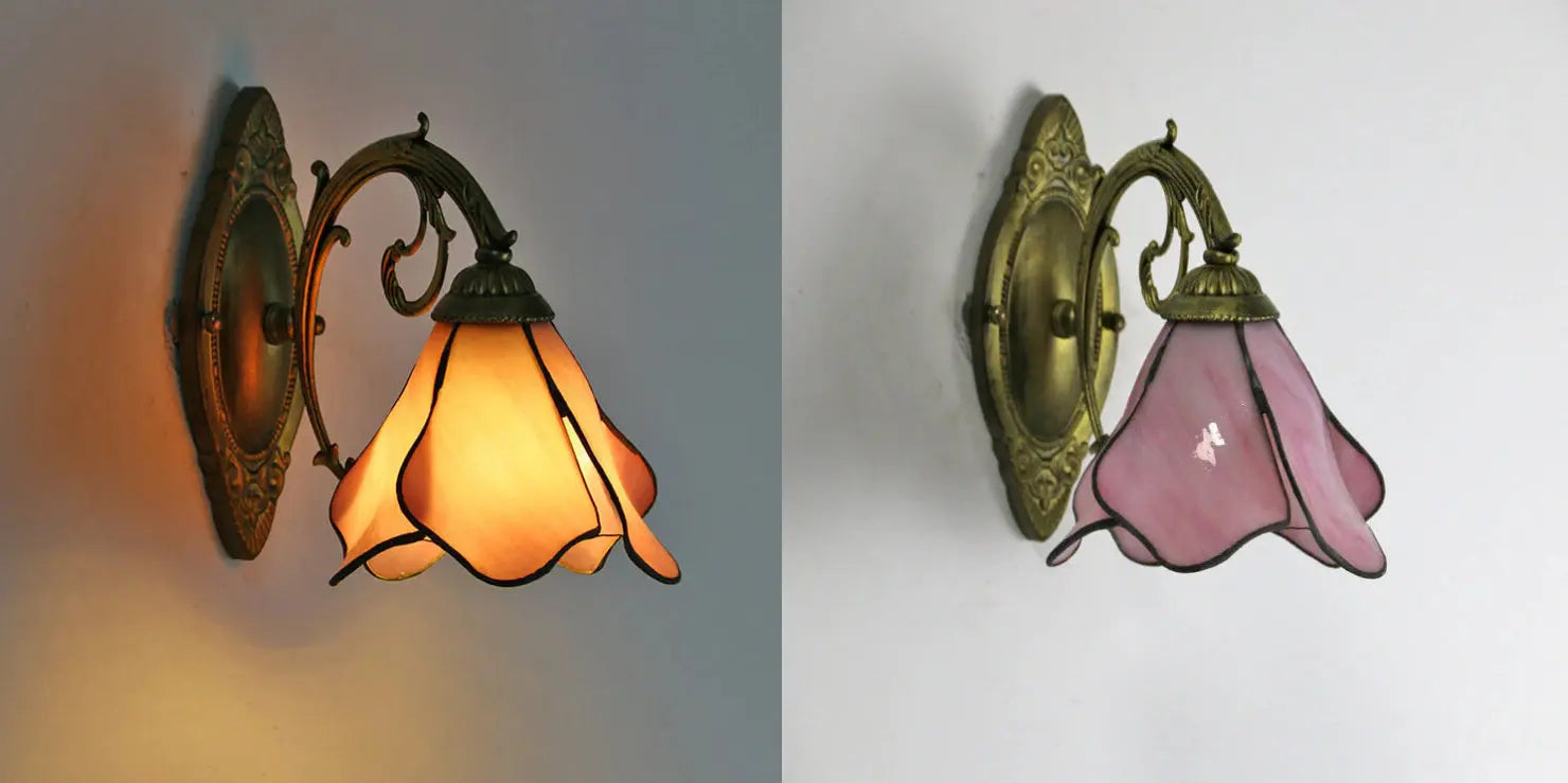 Vintage Tiffany Petals Stained Glass 1-Light Wall Sconce Lamp Cuvalon