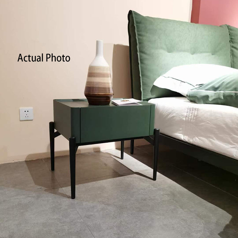 Modern Luxury Dark Green 1-Drawer Nightstand: Stiletto Legs High-End Accent Bedside Table For Bedroom Cuvalon