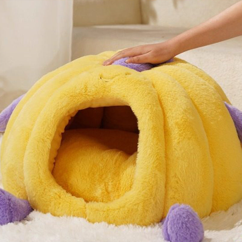 Contemporary Creative Round Velvet Fabric PP Cotton Semi-Enclosed Cat Bed For Bedroom Cuvalon