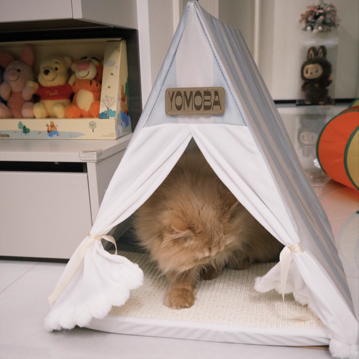Contemporary Scandinavian Triangular Iron Velvet Fabric Foldable Cat Bed For Living Room & Bedroom Cuvalon