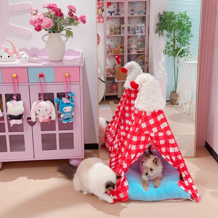 Contemporary Creative Triangle Velvet Linen Polyester Christmas Tent Cat Bed For Bedroom Cuvalon
