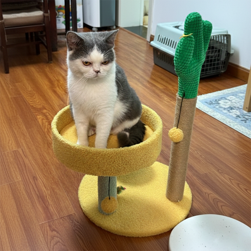 Traditional Rustic Sisal Rope MDF Fabric Cactus Scratching Cat Tower 3-Tier For Living Room Cuvalon