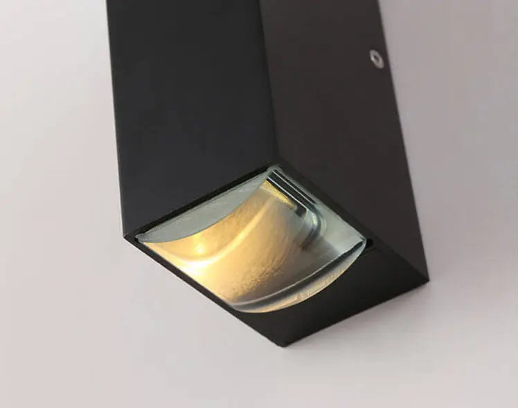 Modern Rectangular LED Outdoor Wall Sconce Lamp Cuvalon