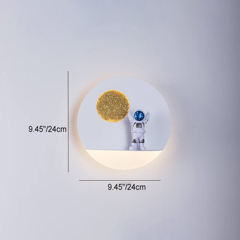 Contemporary Creative Iron Resin Round Astronaut LED Wall Sconce Lamp For Bedroom Cuvalon