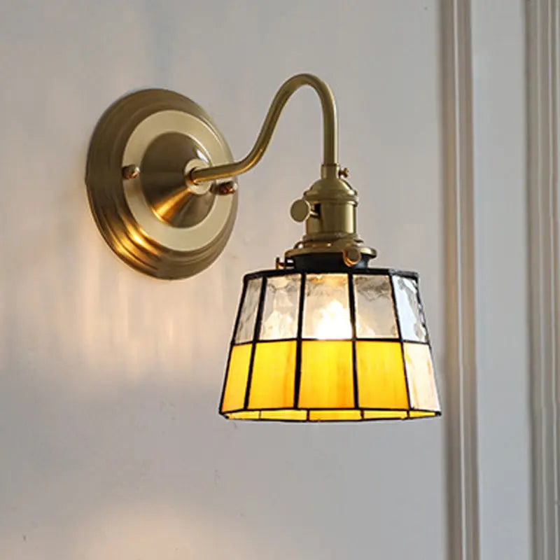 Traditional Tiffany Round Copper Glass 1-Light Wall Sconce Lamp For Living Room Cuvalon