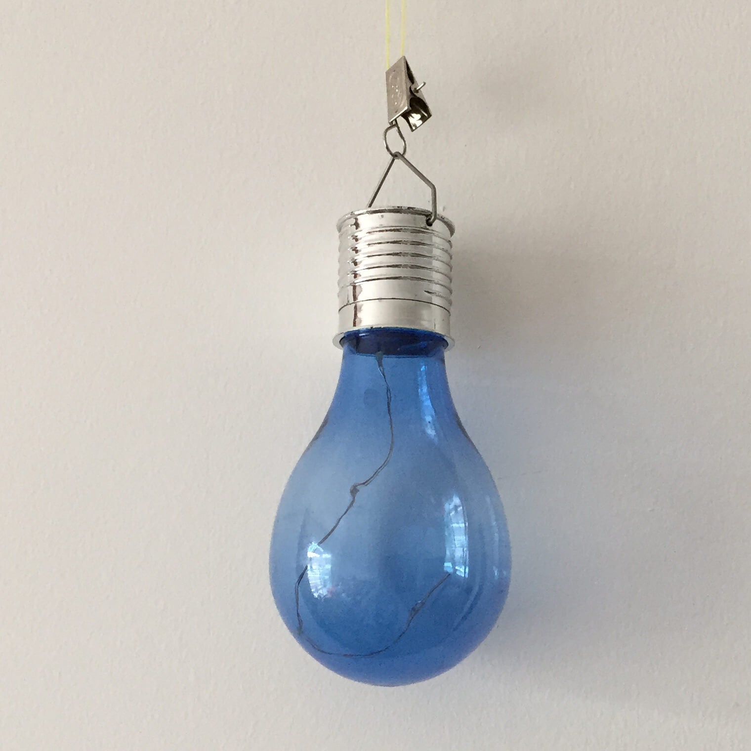Creative Color Bulbs Plastic Solar LED Outdoor Hanging Light Cuvalon
