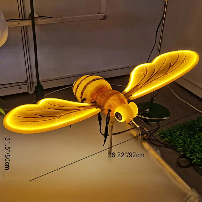 Modern Art Deco Waterproof ABS Plastic Bee LED Landscape Lighting Outdoor Light For Garden Cuvalon