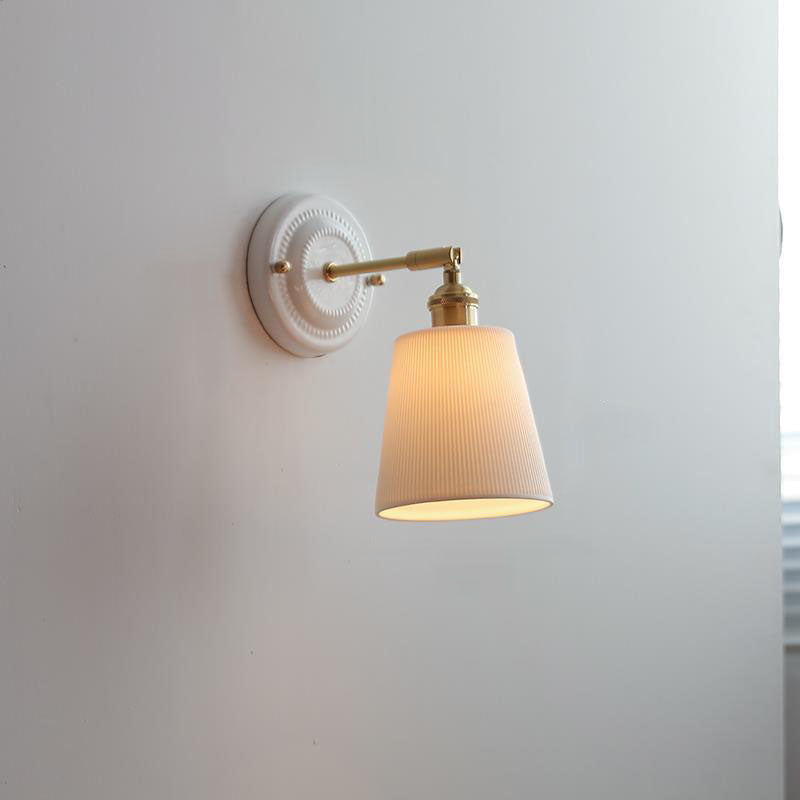 Vintage Japanese Ceramic Brass 1-Light Wall Sconce Lamp Cuvalon