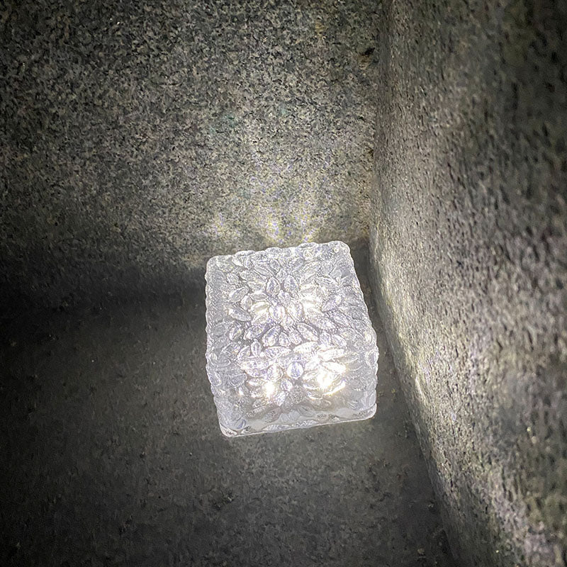 Modern Simplicity Solar ABS Plastic Ice Brick LED Outdoor Landscape Light For Outdoor Patio Cuvalon