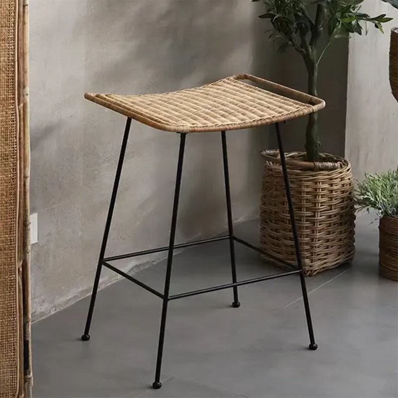 Curved-Seat Rattan Bar Stool - Lightweight Rattan Weaving Backless Stool For Dining Room Cuvalon
