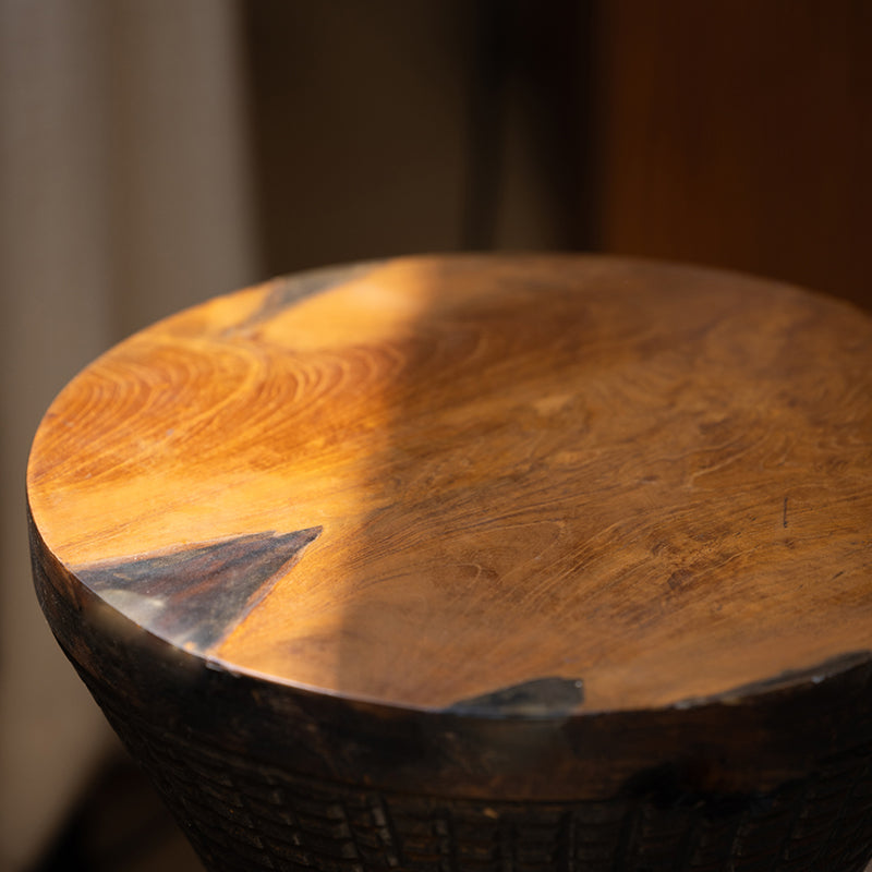 Traditional Sculptural Hourglass Coffee Table - Teak Wood Handmade Statement End Table For Living Room Cuvalon